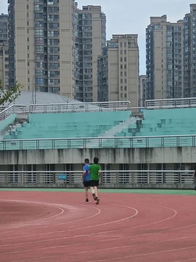 单场63+21詹姆斯离开CBA!官宣加盟韩国K联赛 已效力天津4年